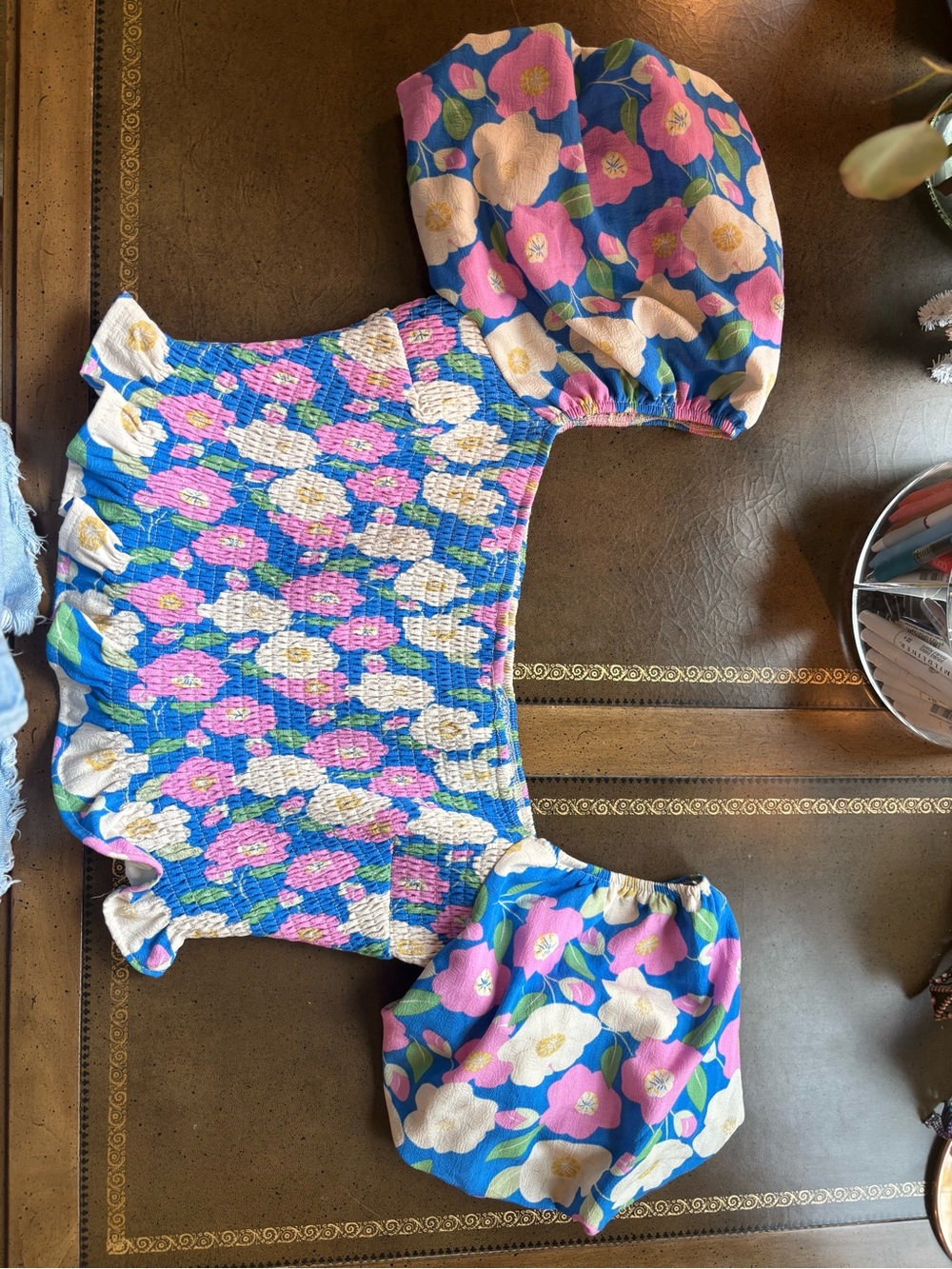 Altard state Blue Floral Puff Sleeve Smocked Crop Top
